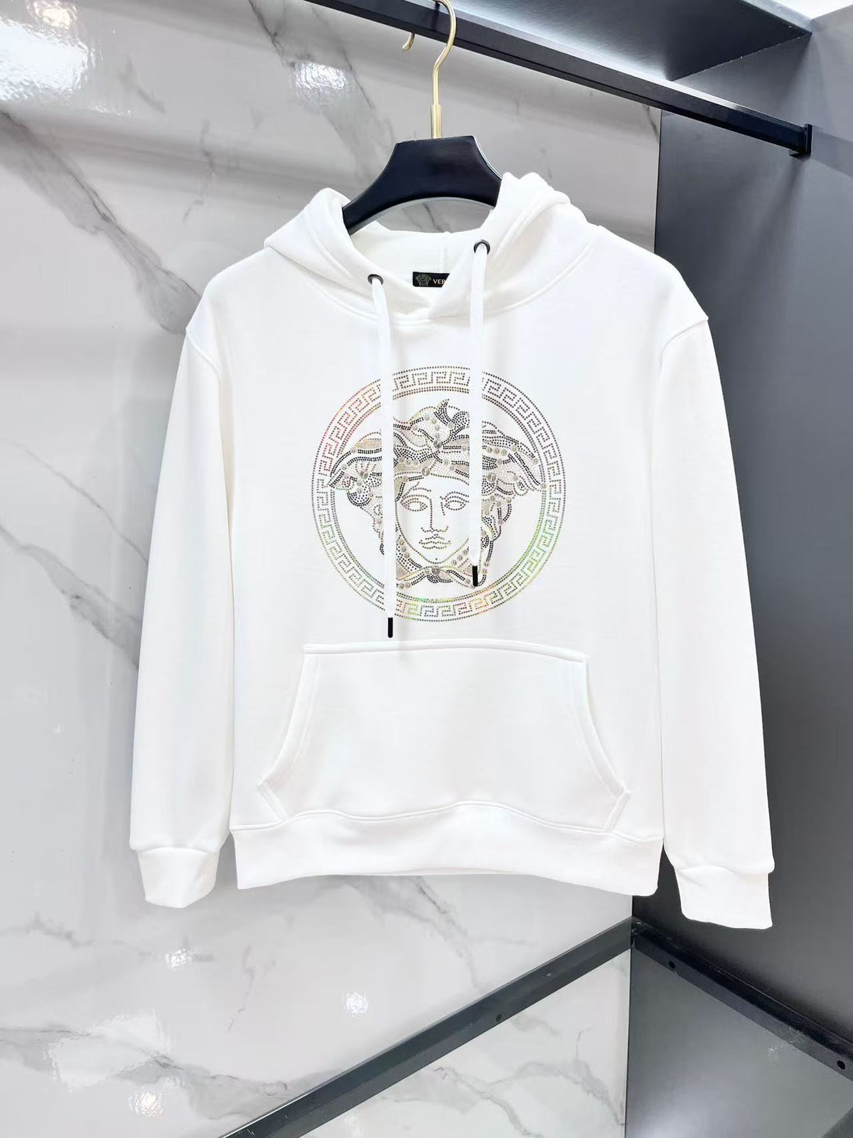 Classic Fit Hoodie-10045