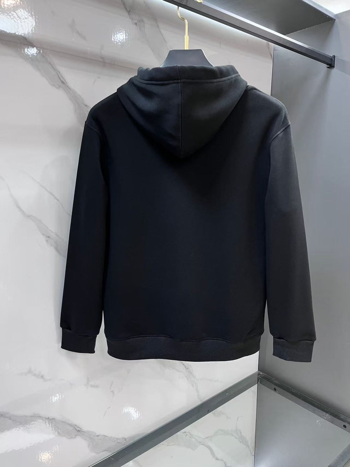 Classic Fit Hoodie-10045