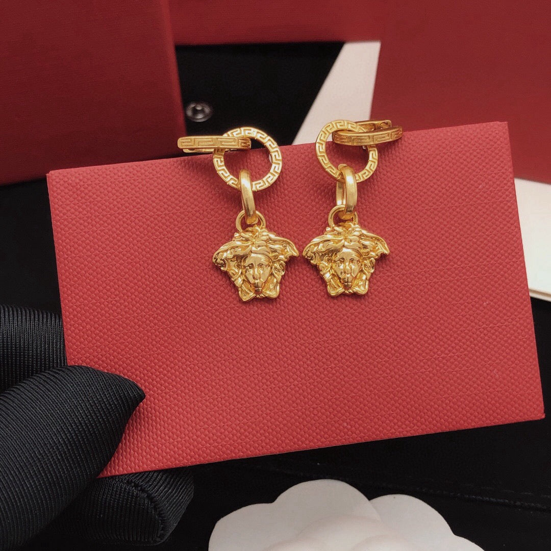 Fashionable drop earrings-4