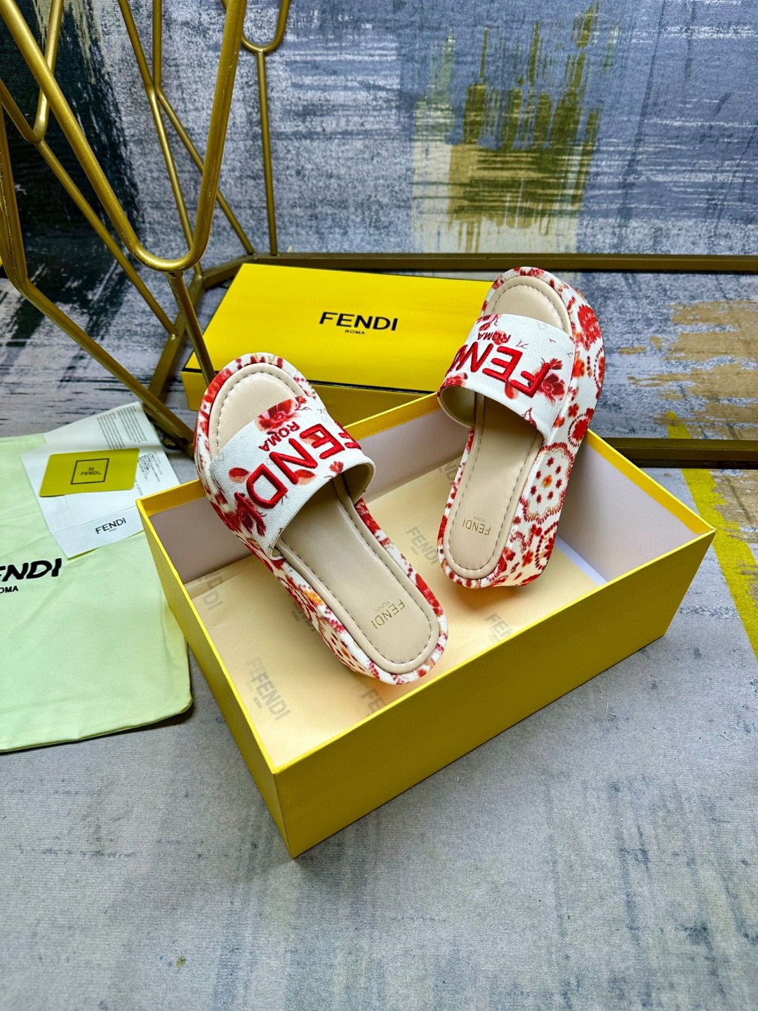High-end women's slippers-5
