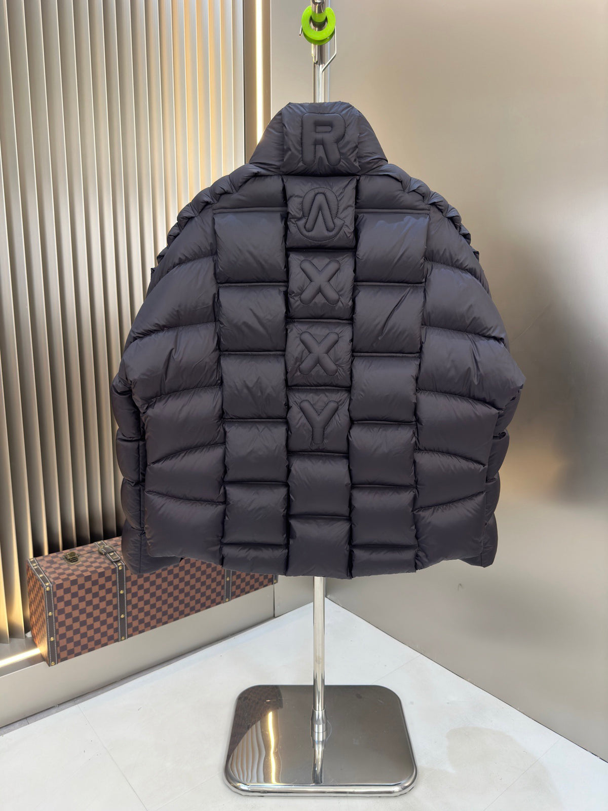 Classic down jacket-230910-57