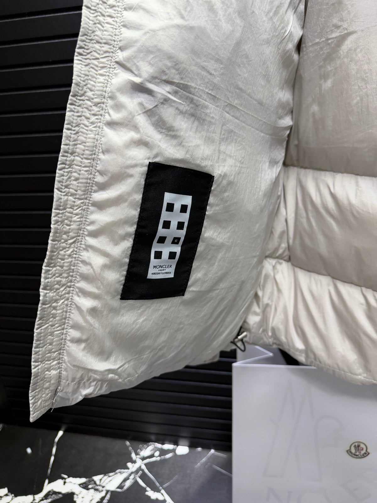 Classic down jacket-230910-71