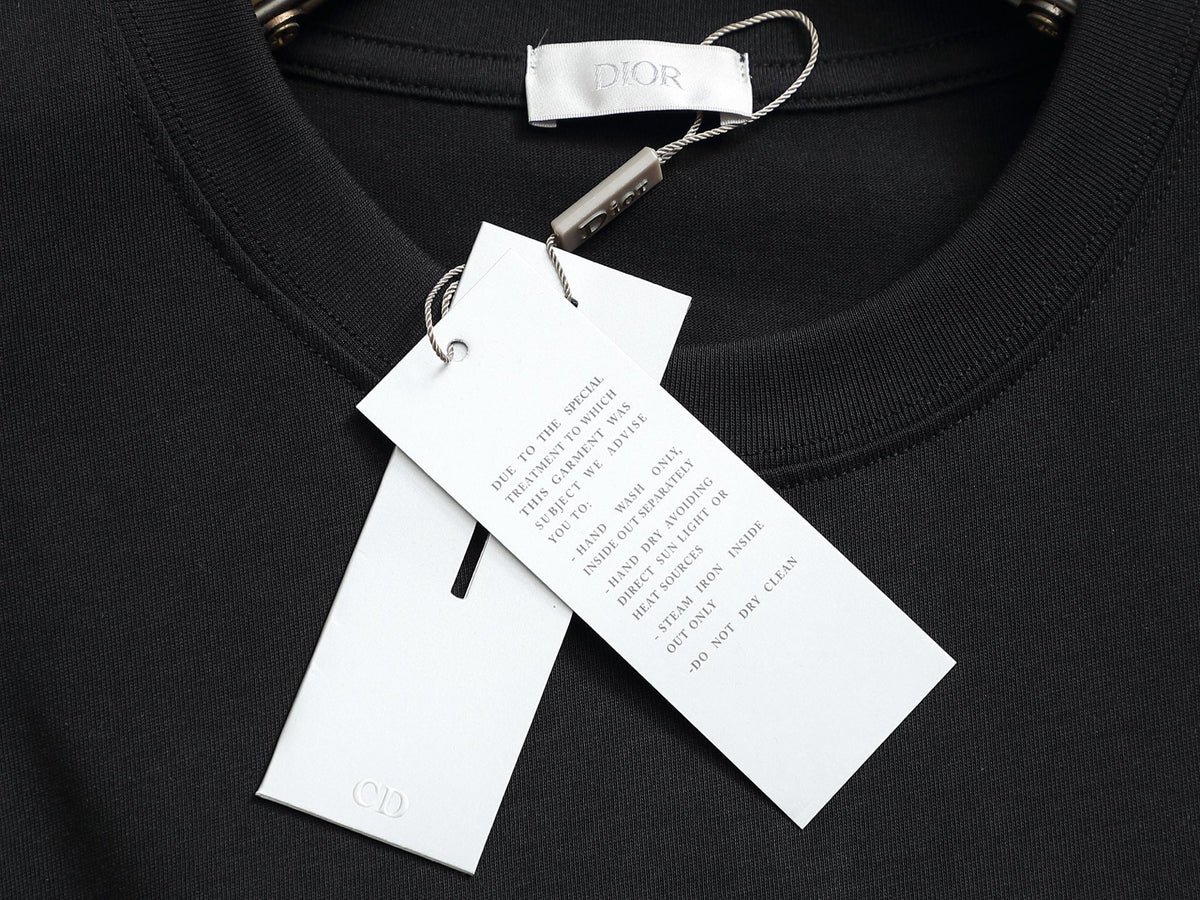 Classic T-shirt-122
