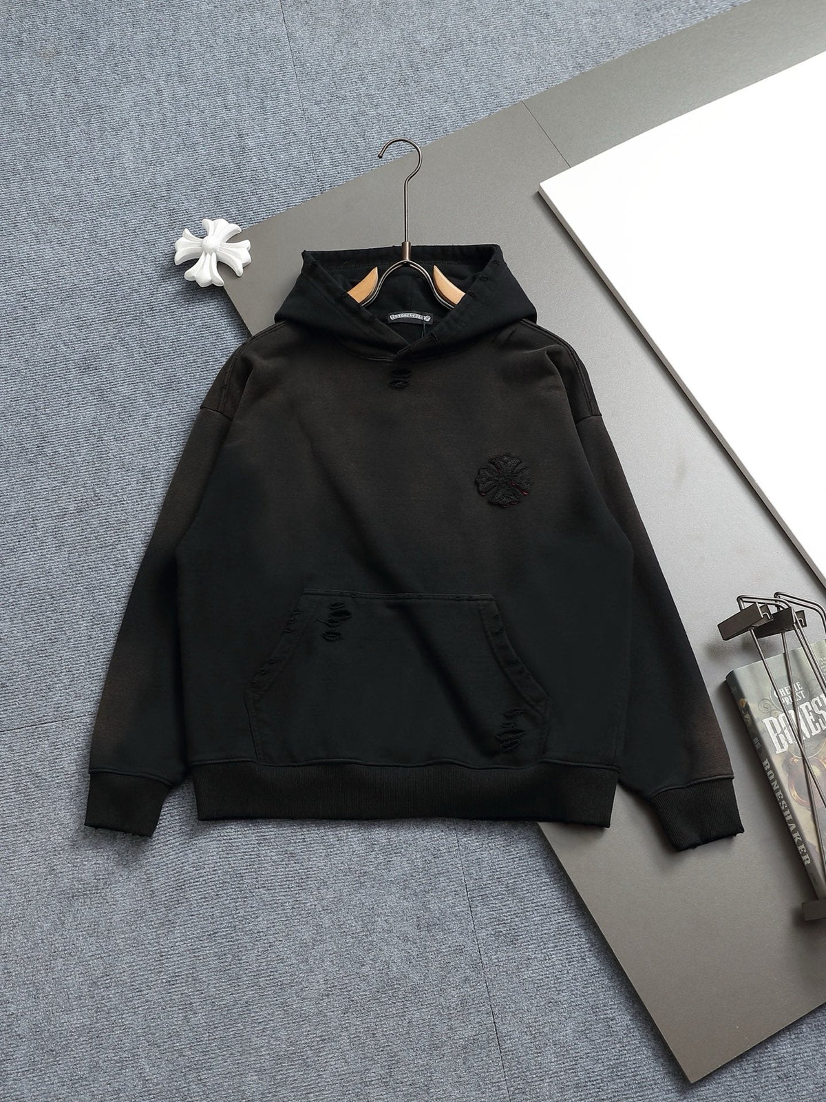 Classic Fit Hoodie-1014