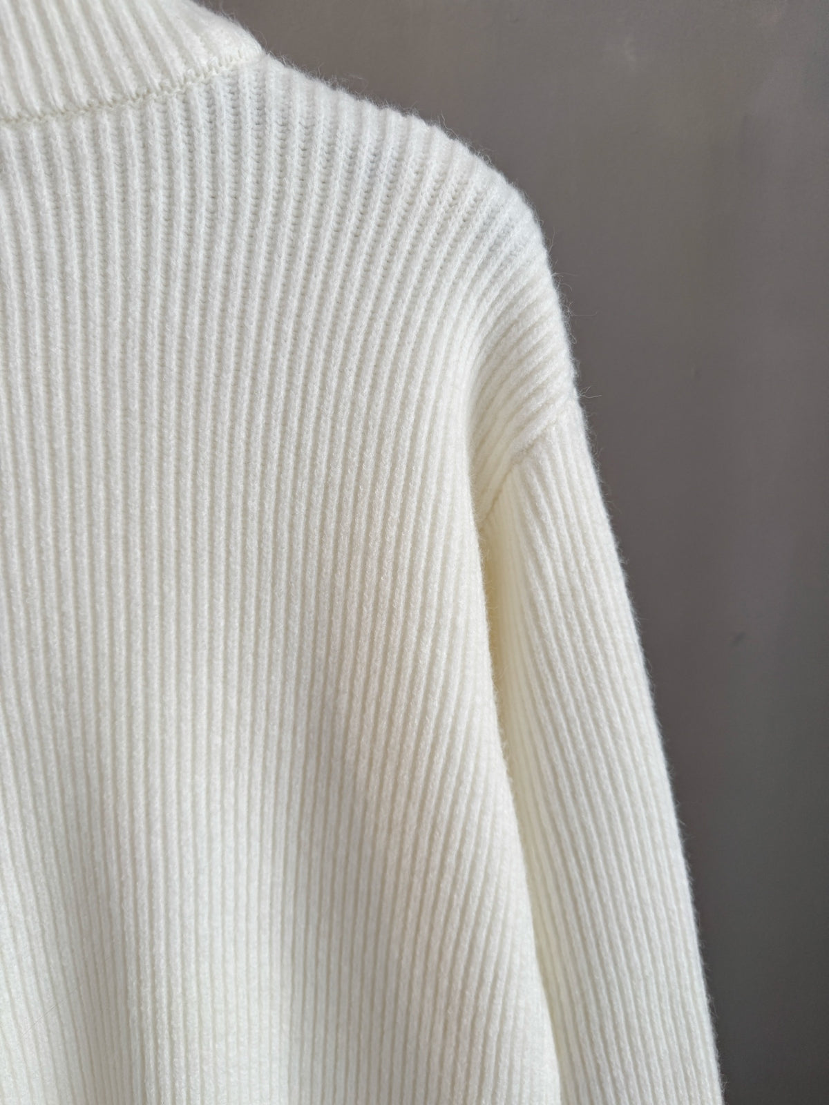 Classic Fashion Sweater-10004