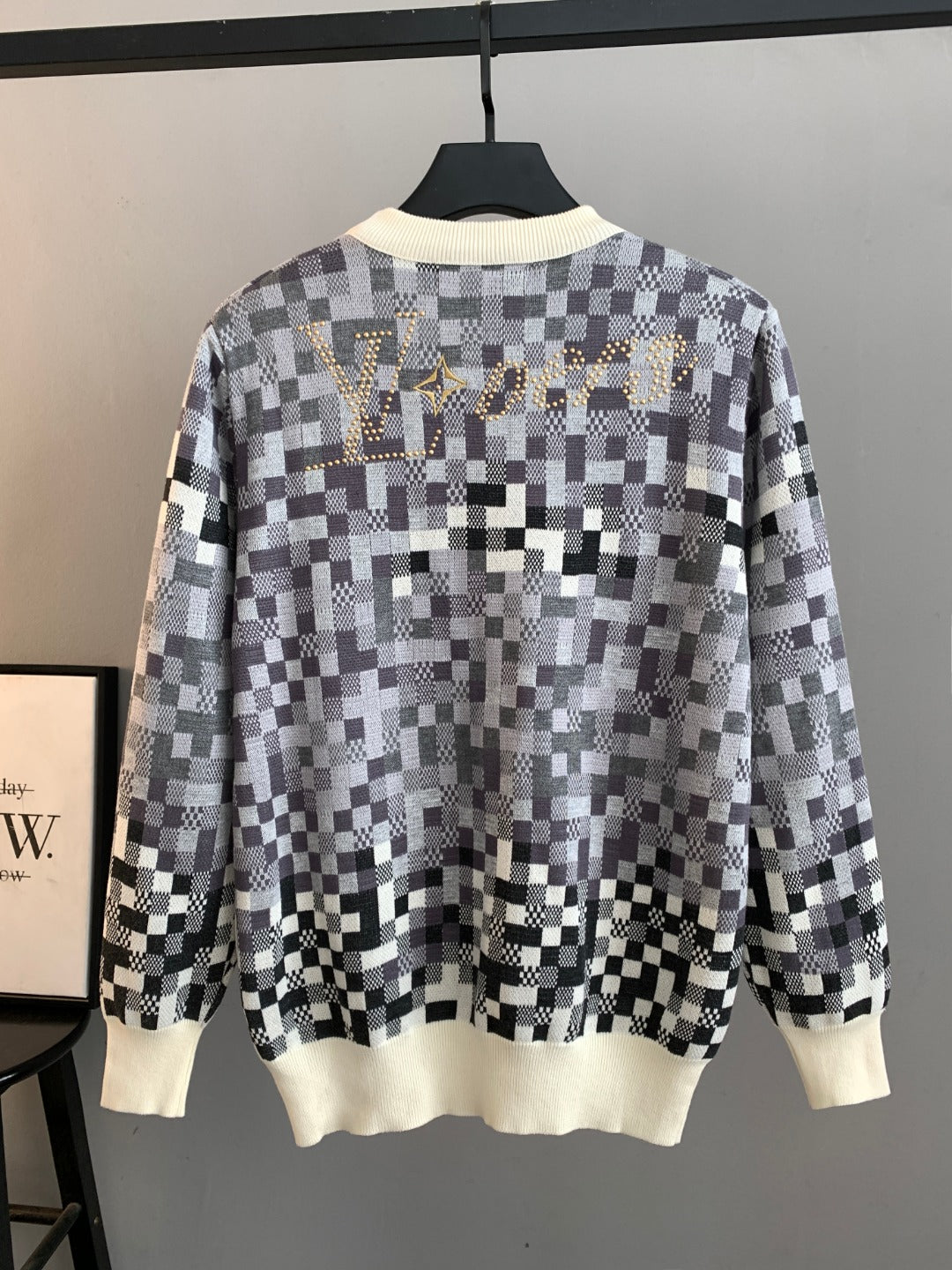 Classic Fashion Sweater-10006