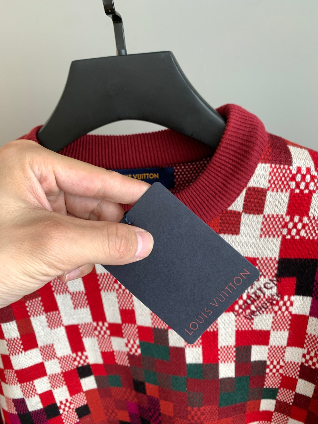 Classic Fashion Sweater-10007