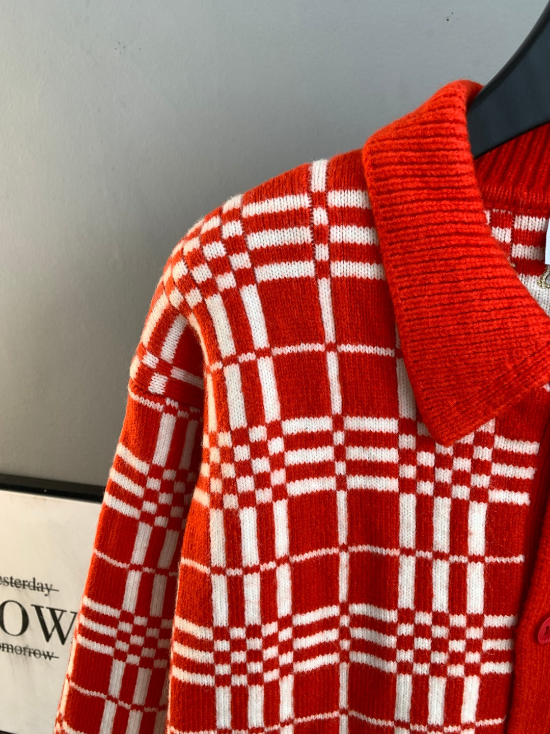 Classic Fashion Sweater-10010