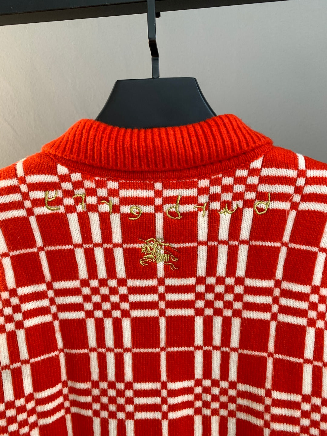 Classic Fashion Sweater-10010