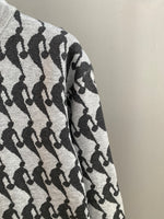 Classic Fashion Sweater-10011