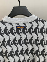 Classic Fashion Sweater-10011