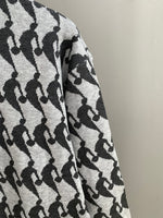 Classic Fashion Sweater-10011
