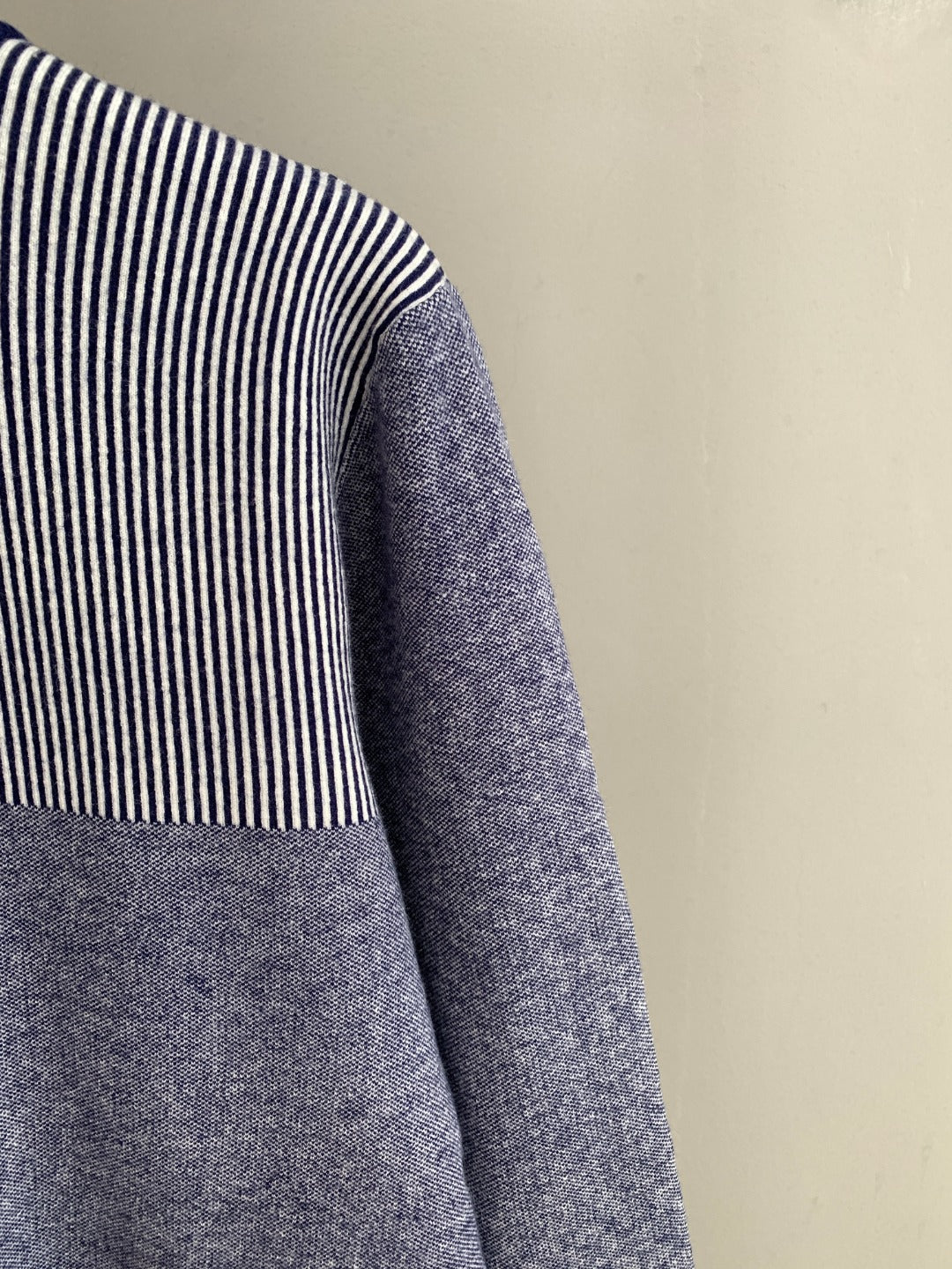 Classic Fashion Sweater-10016