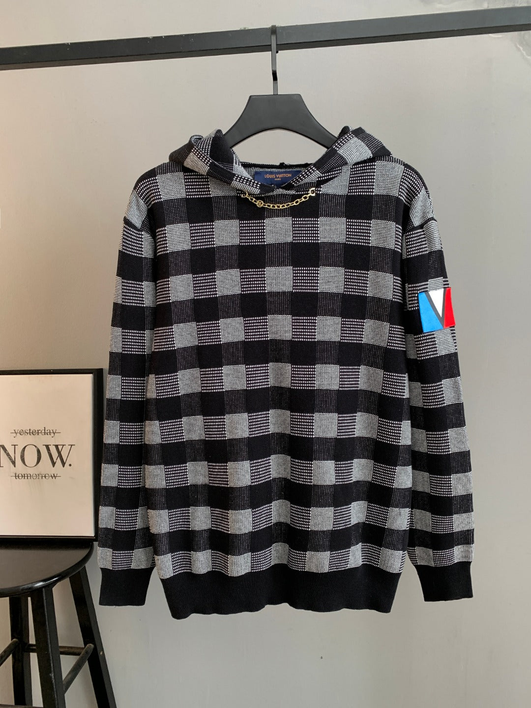 Classic Fashion Sweater-10017