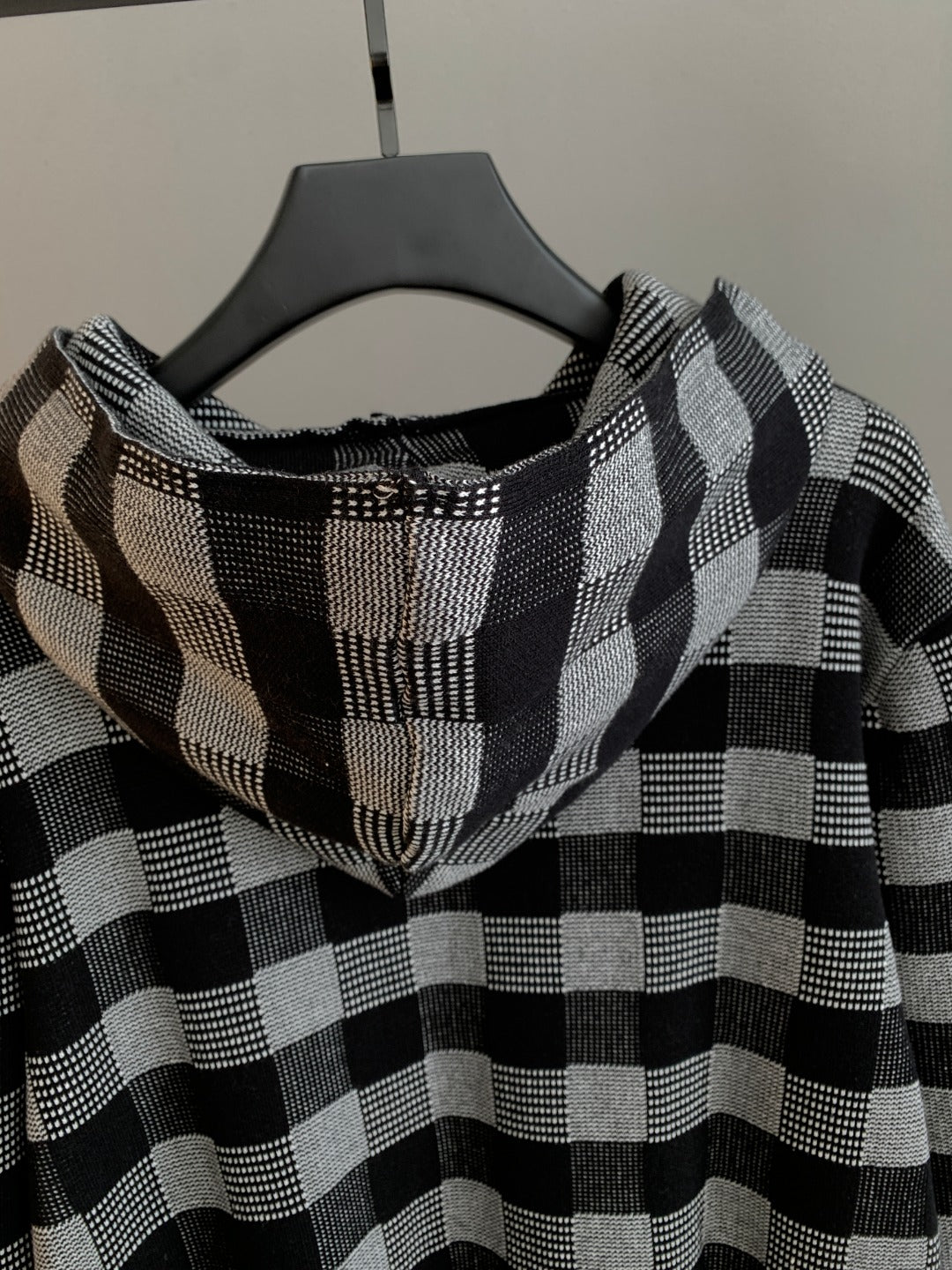 Classic Fashion Sweater-10017