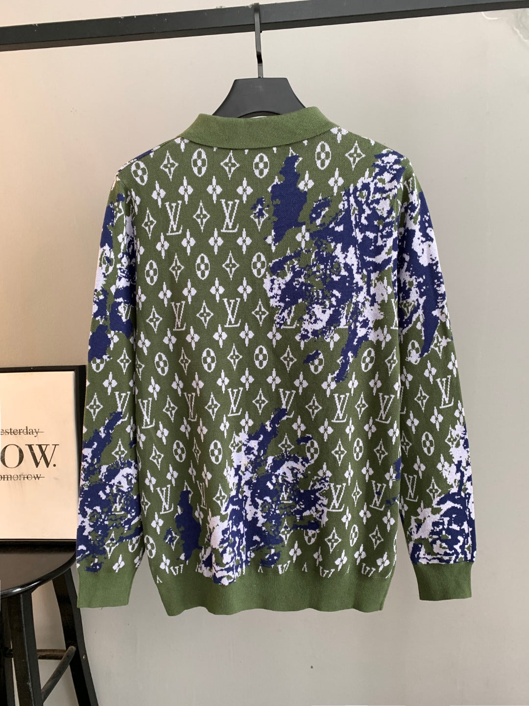 Classic Fashion Sweater-10018