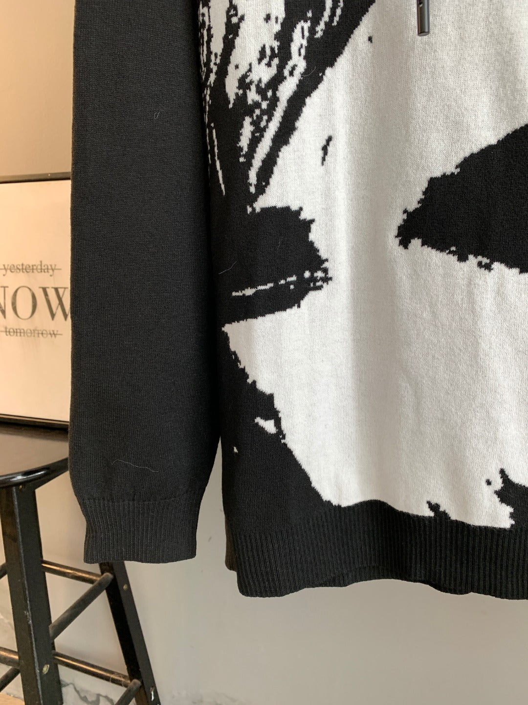 Classic Fashion Sweater-10022
