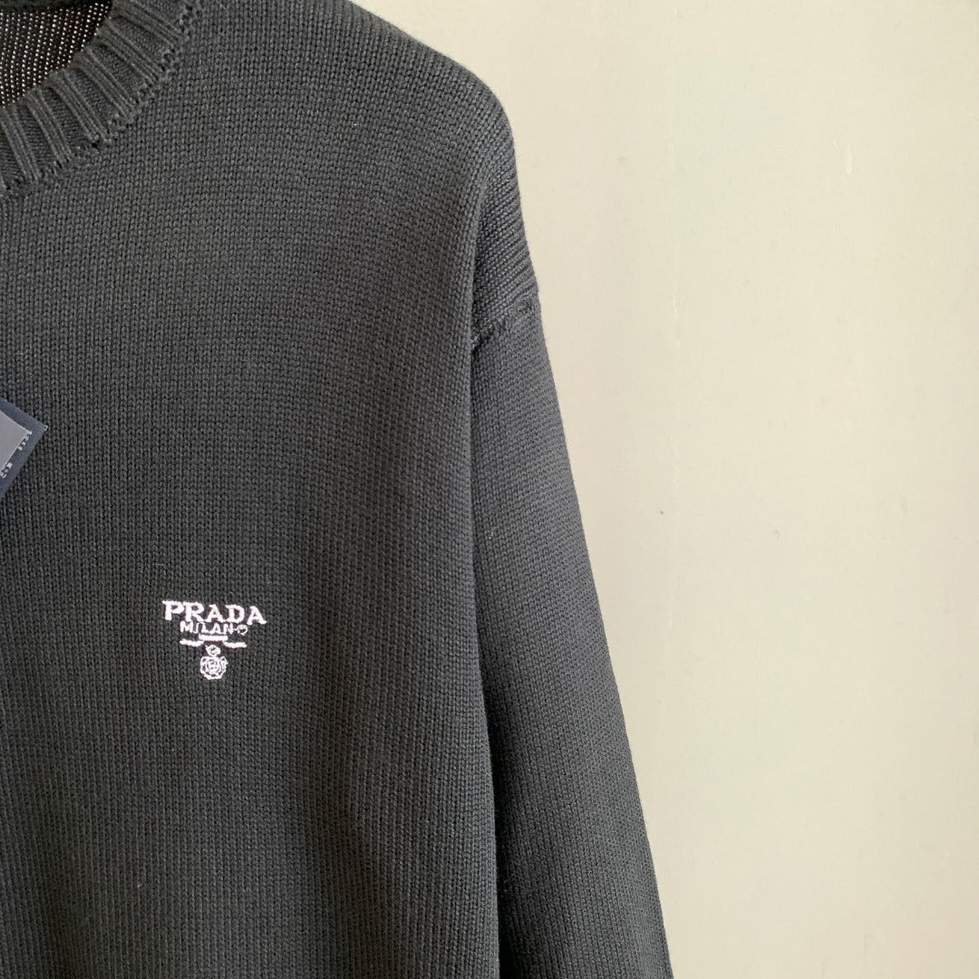 Classic Fashion Sweater-10029