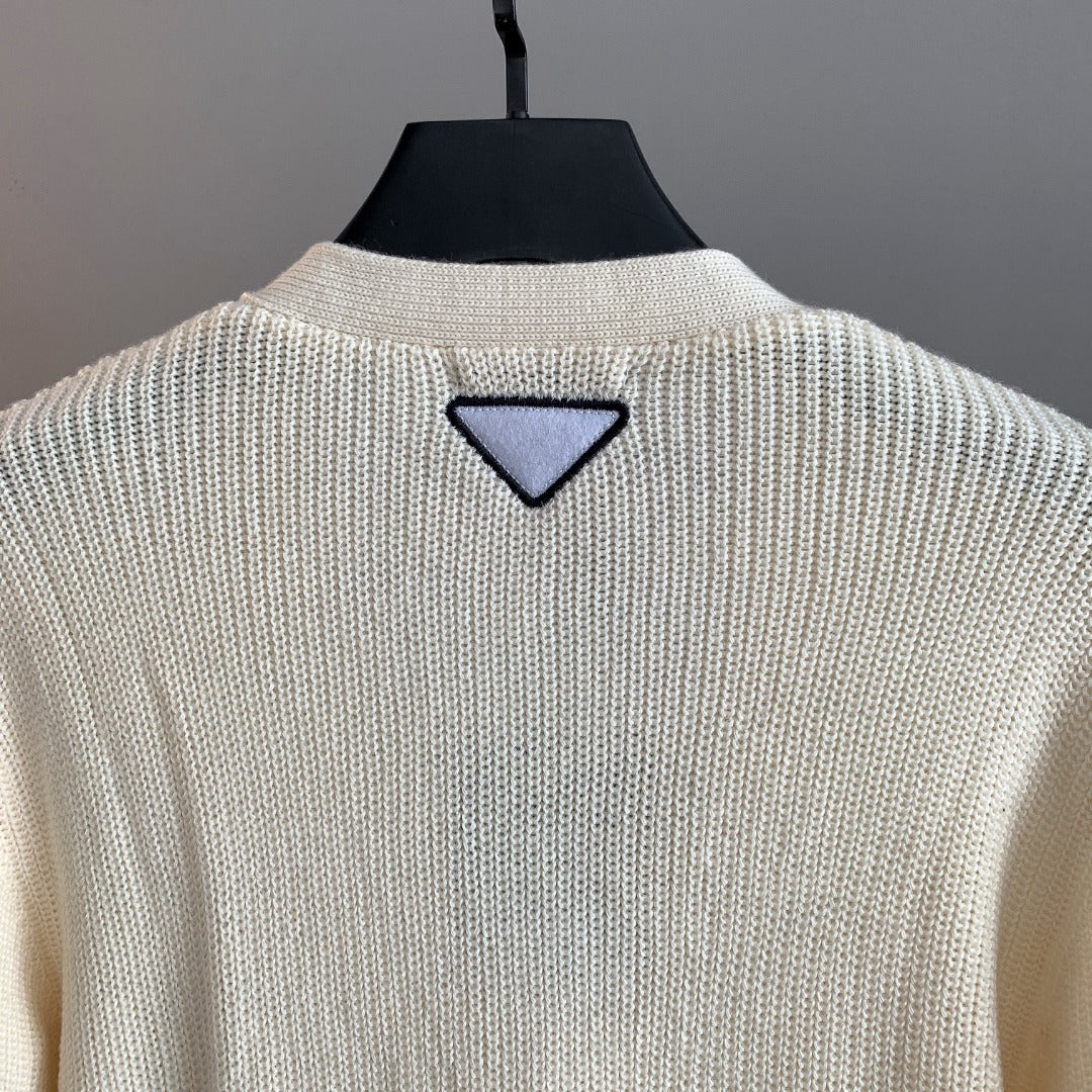 Classic Fashion Sweater-10031