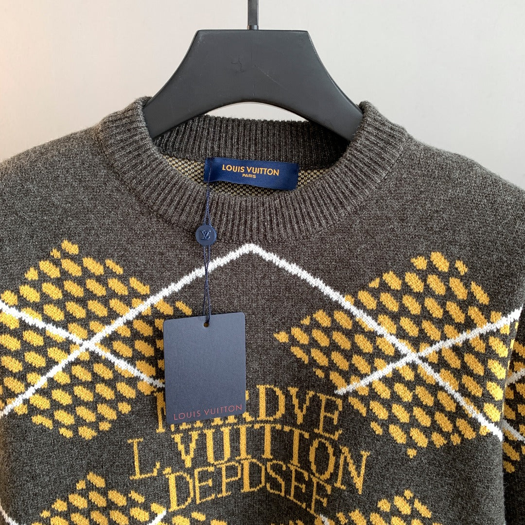Classic Fashion Sweater-10032