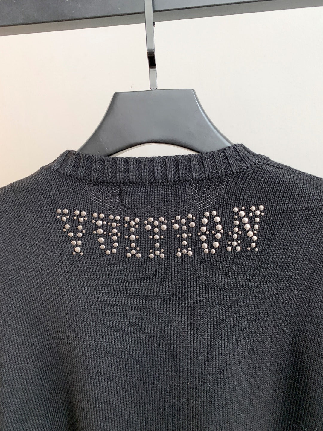Classic Fashion Sweater-10041