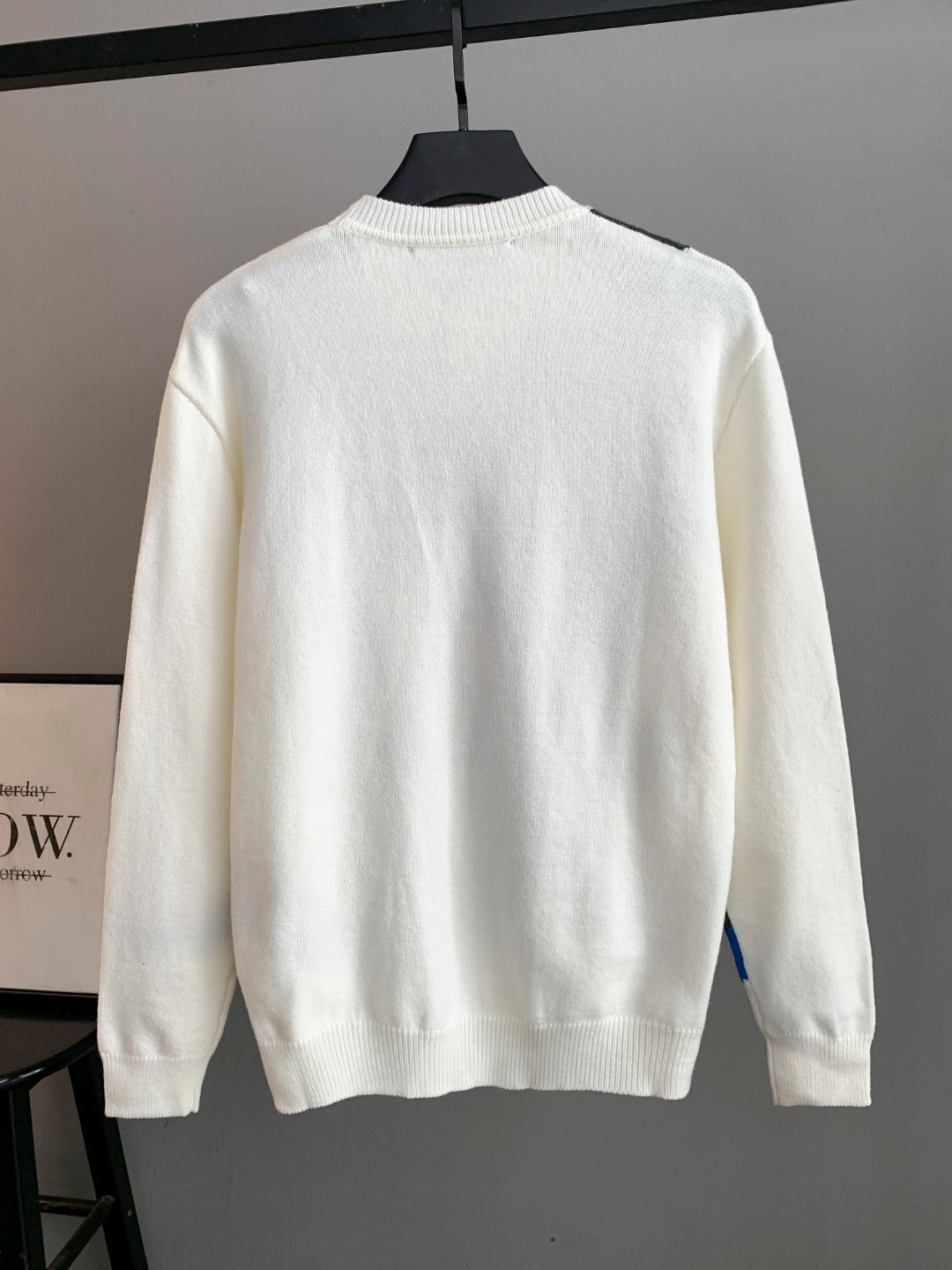 Classic Fashion Sweater-10045