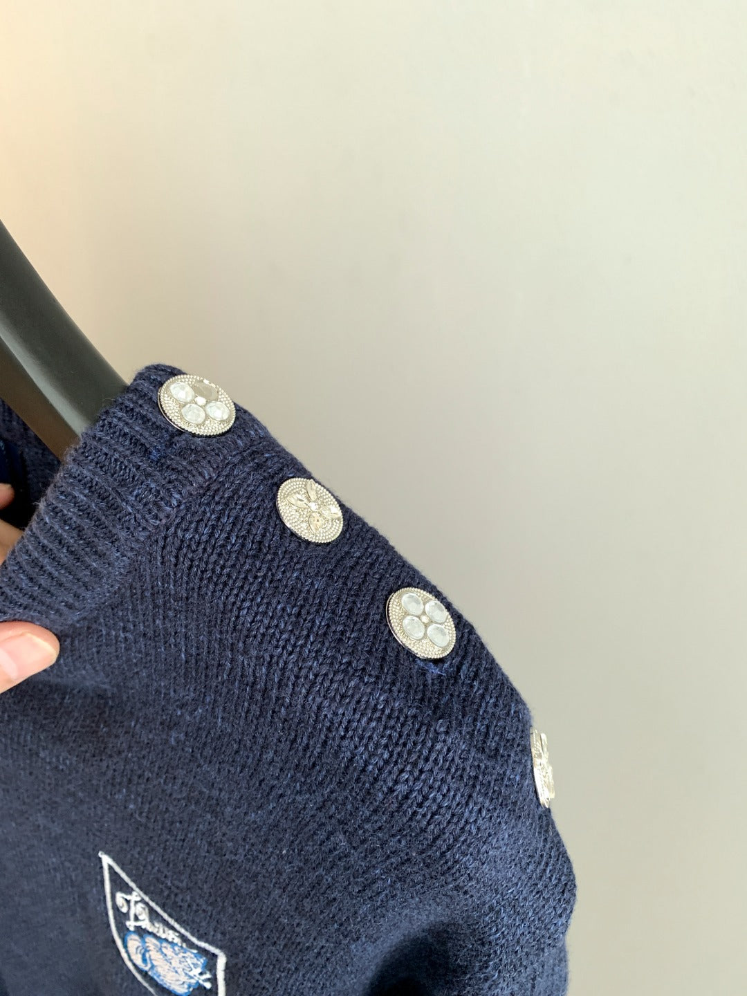 Classic Fashion Sweater-10046