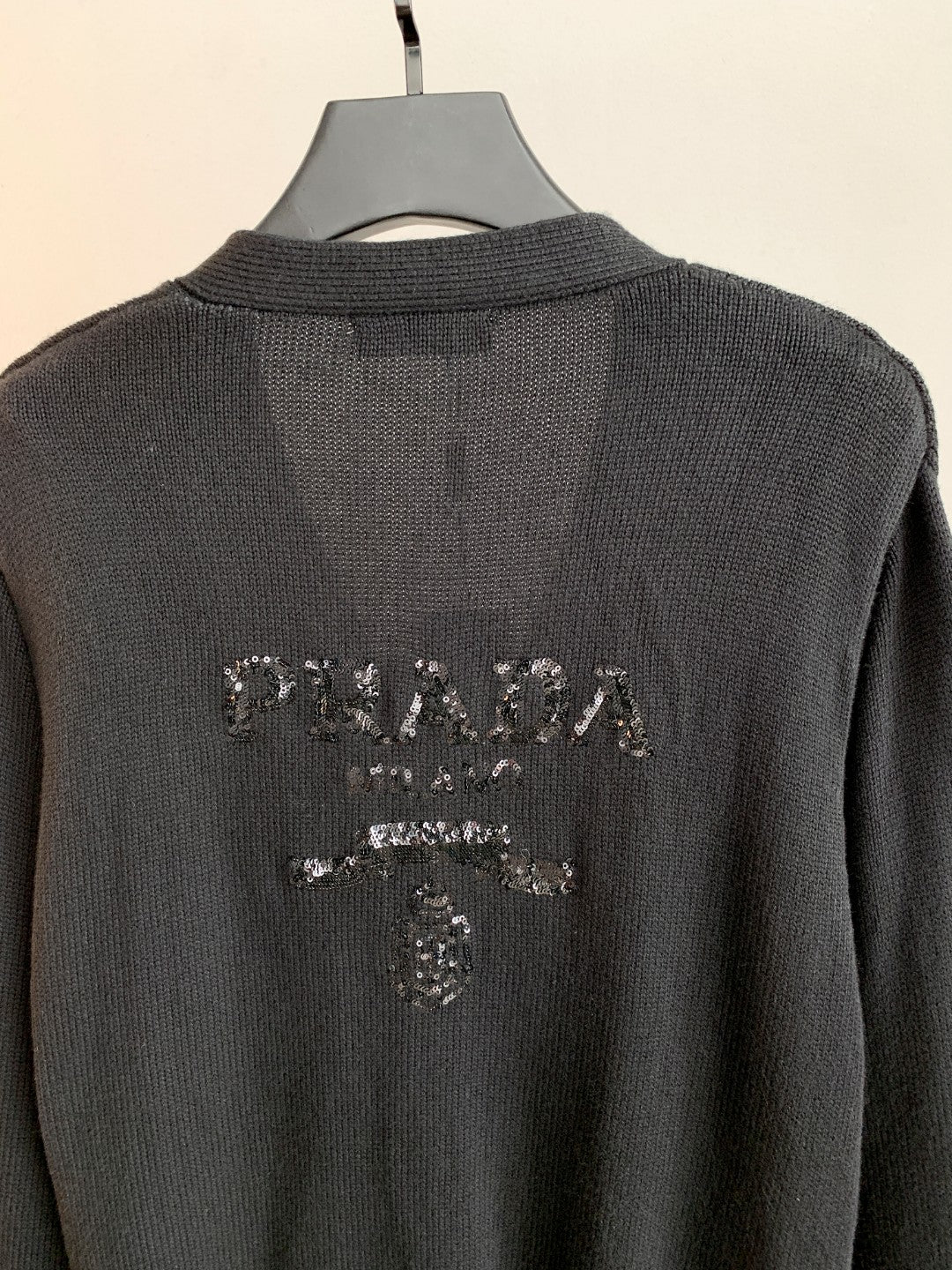 Classic Fashion Sweater-10048