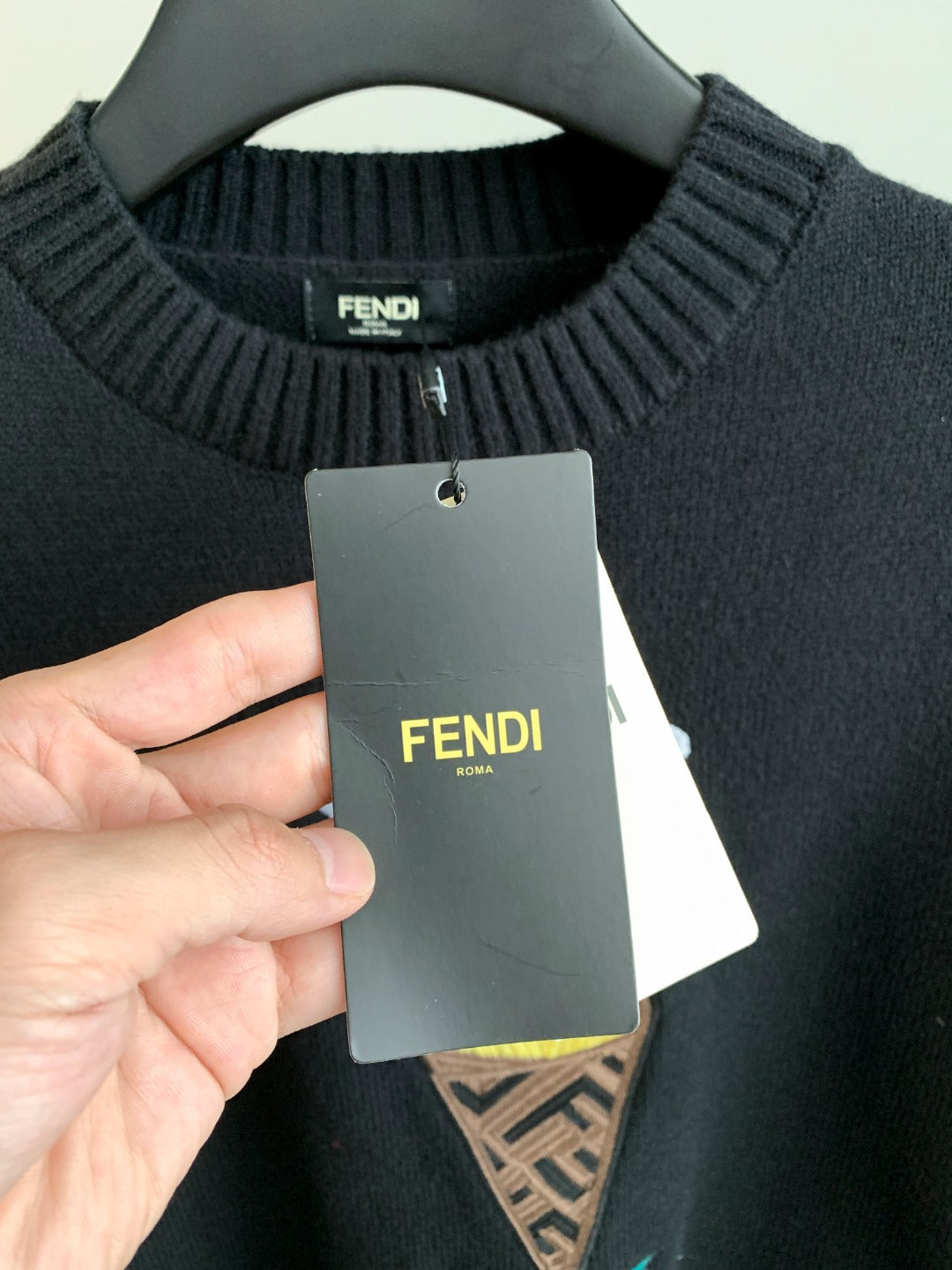 Classic Fashion Sweater-10049