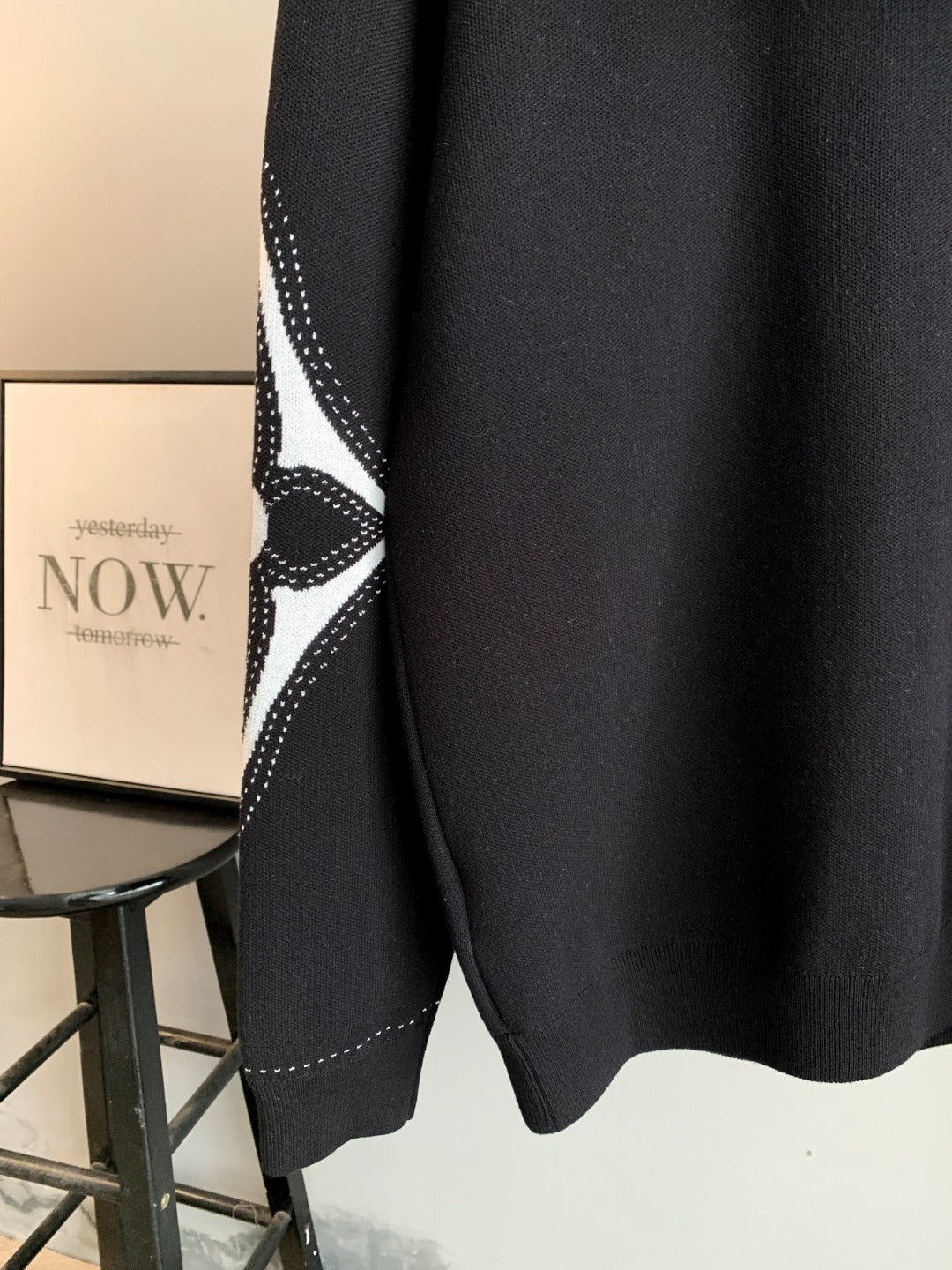 Classic Fashion Sweater-10050
