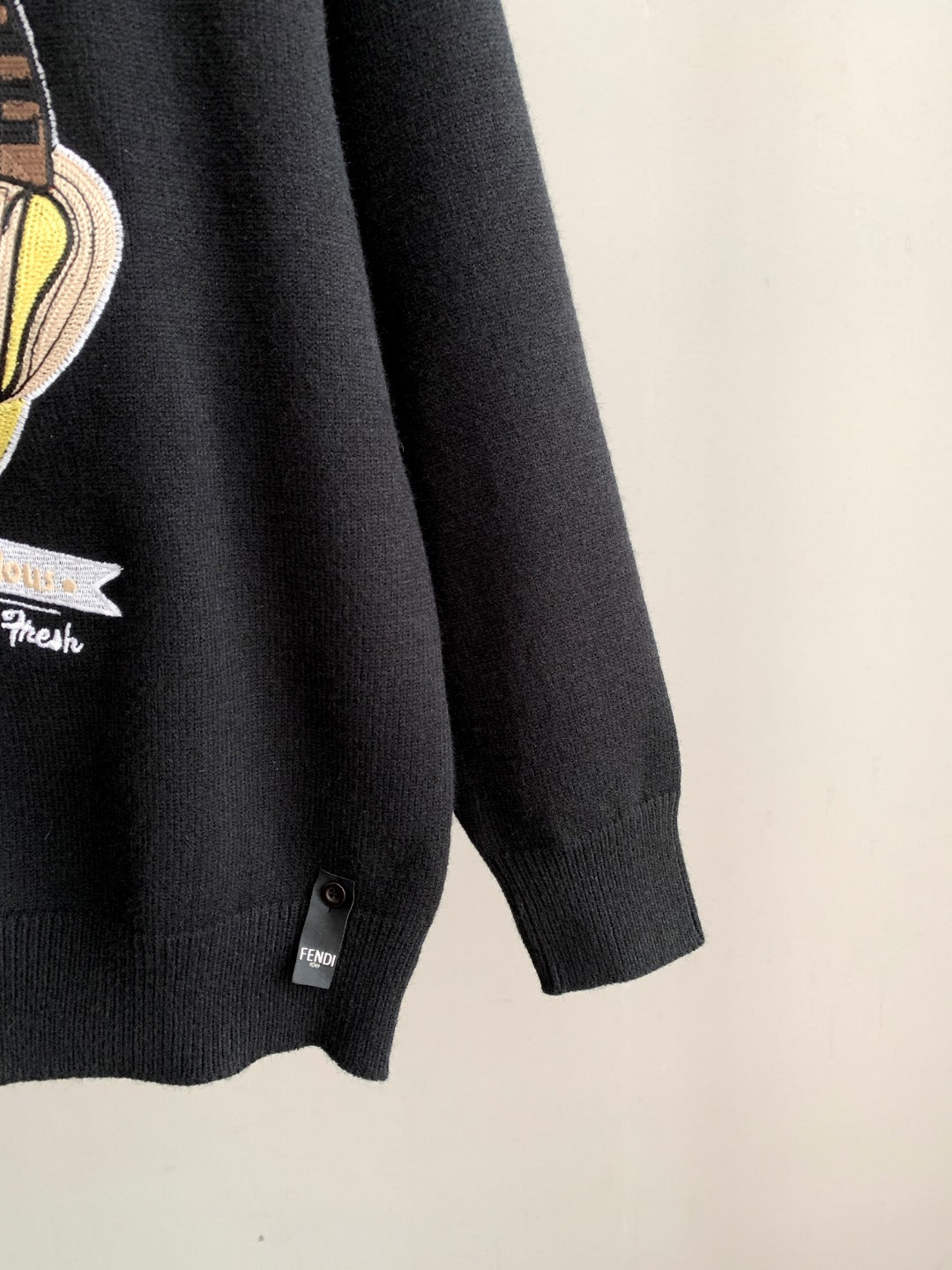 Classic Fashion Sweater-10052