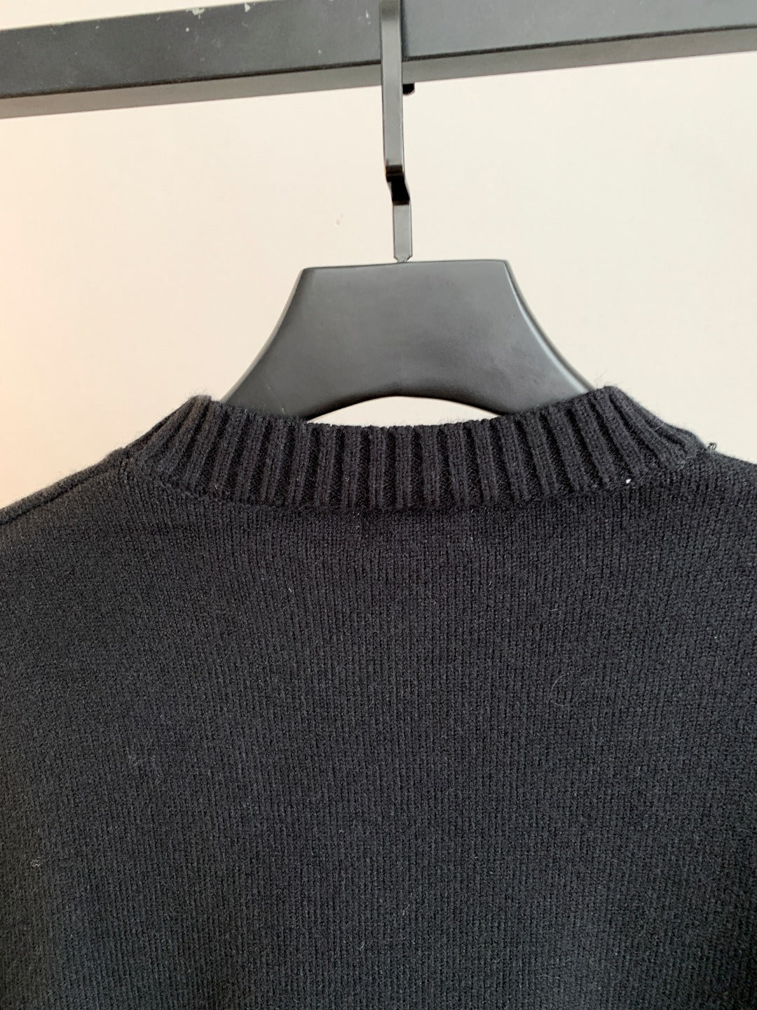 Classic Fashion Sweater-10052