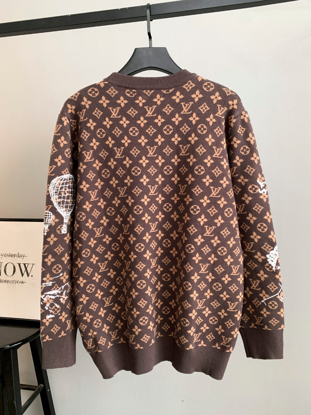 Classic Fashion Sweater-10053