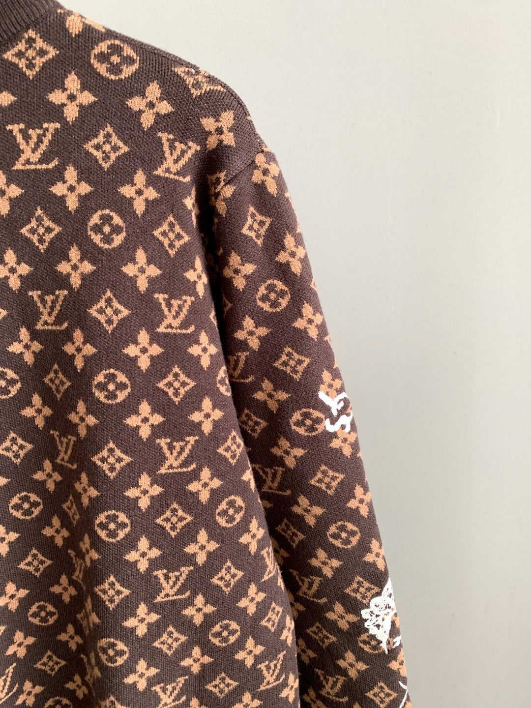 Classic Fashion Sweater-10053