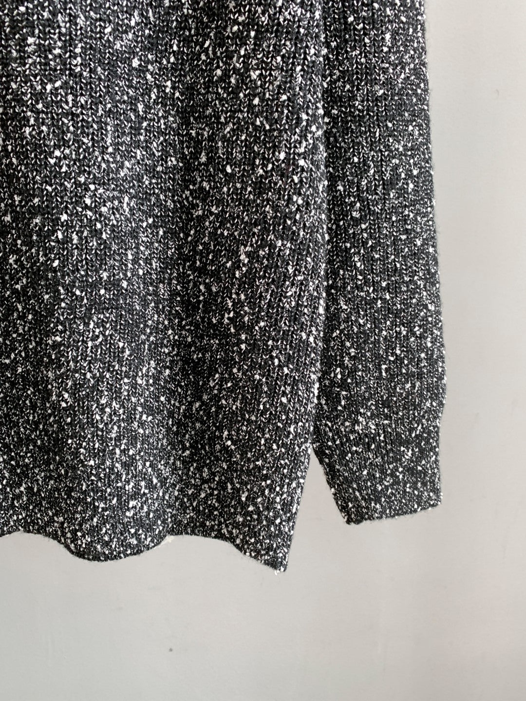 Classic Fashion Sweater-10055