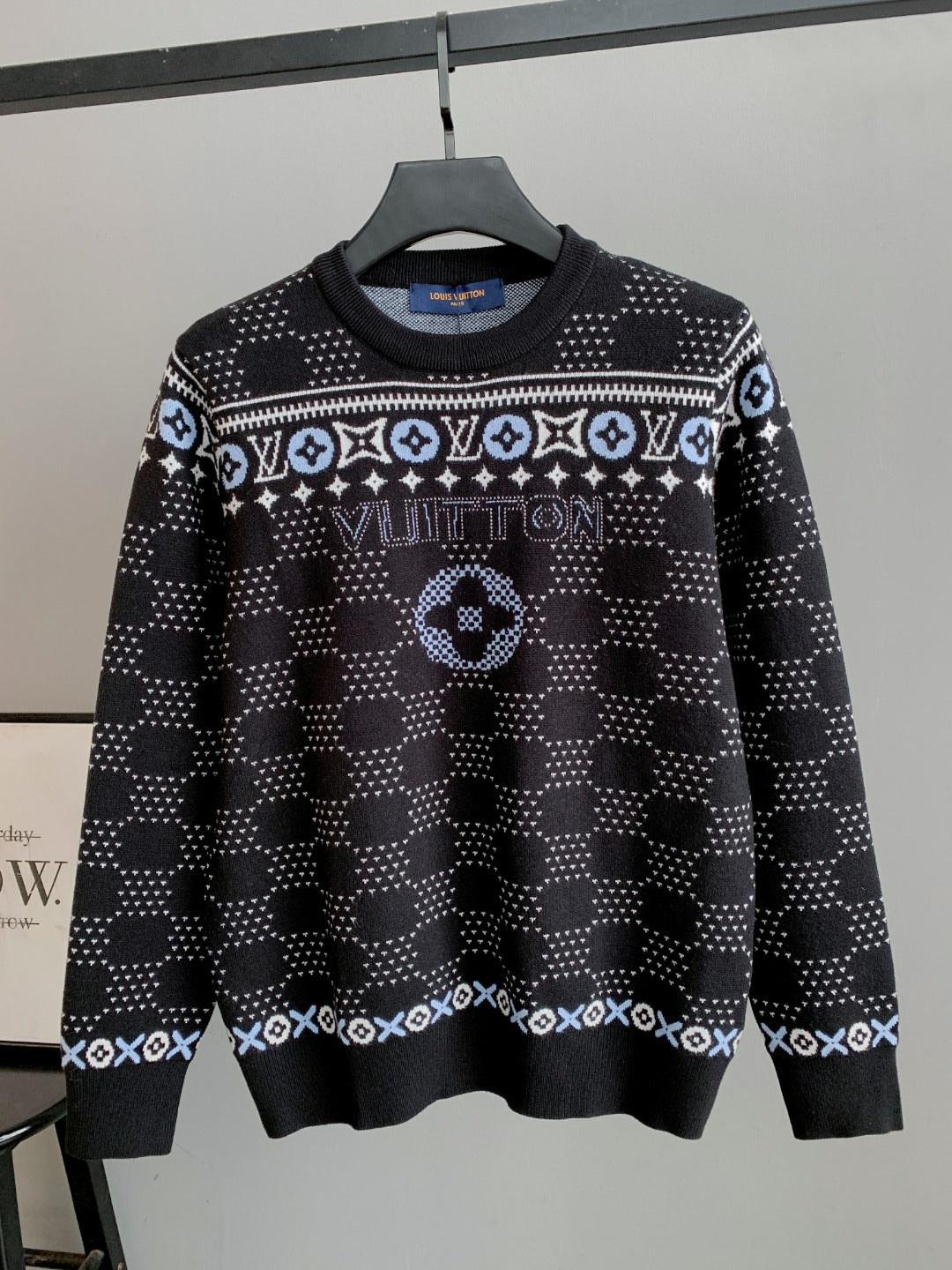 Classic Fashion Sweater-10056