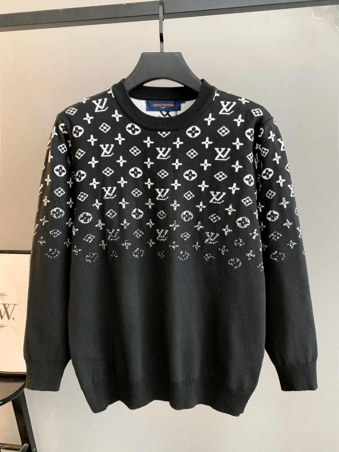 Classic Fashion Sweater-10063