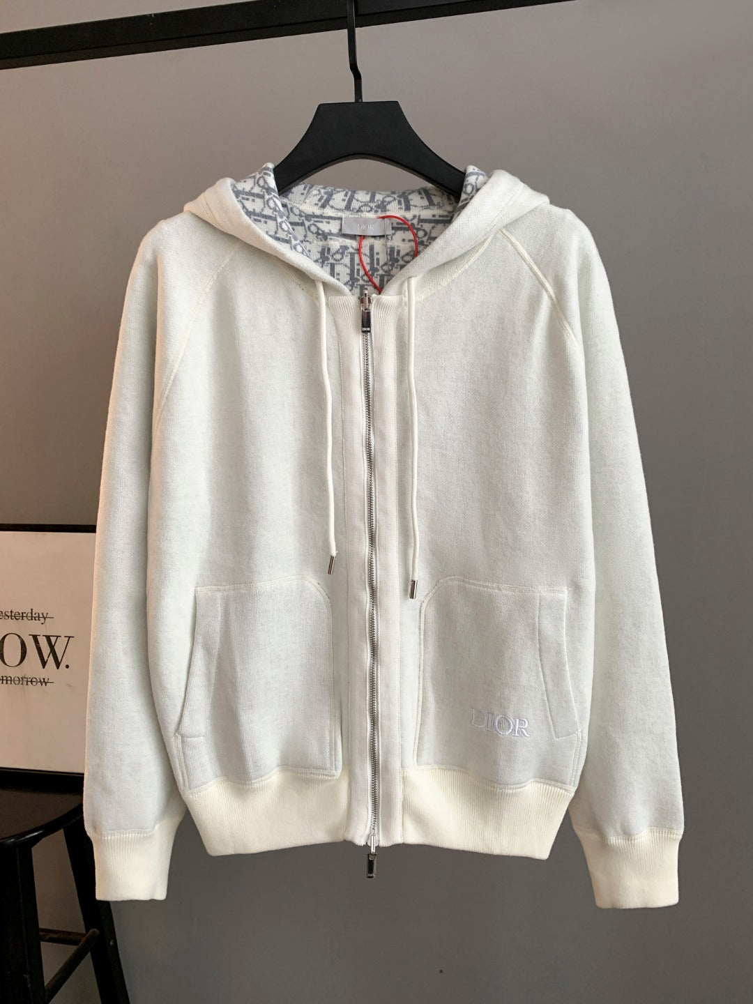 Classic Fashion Sweater-10069