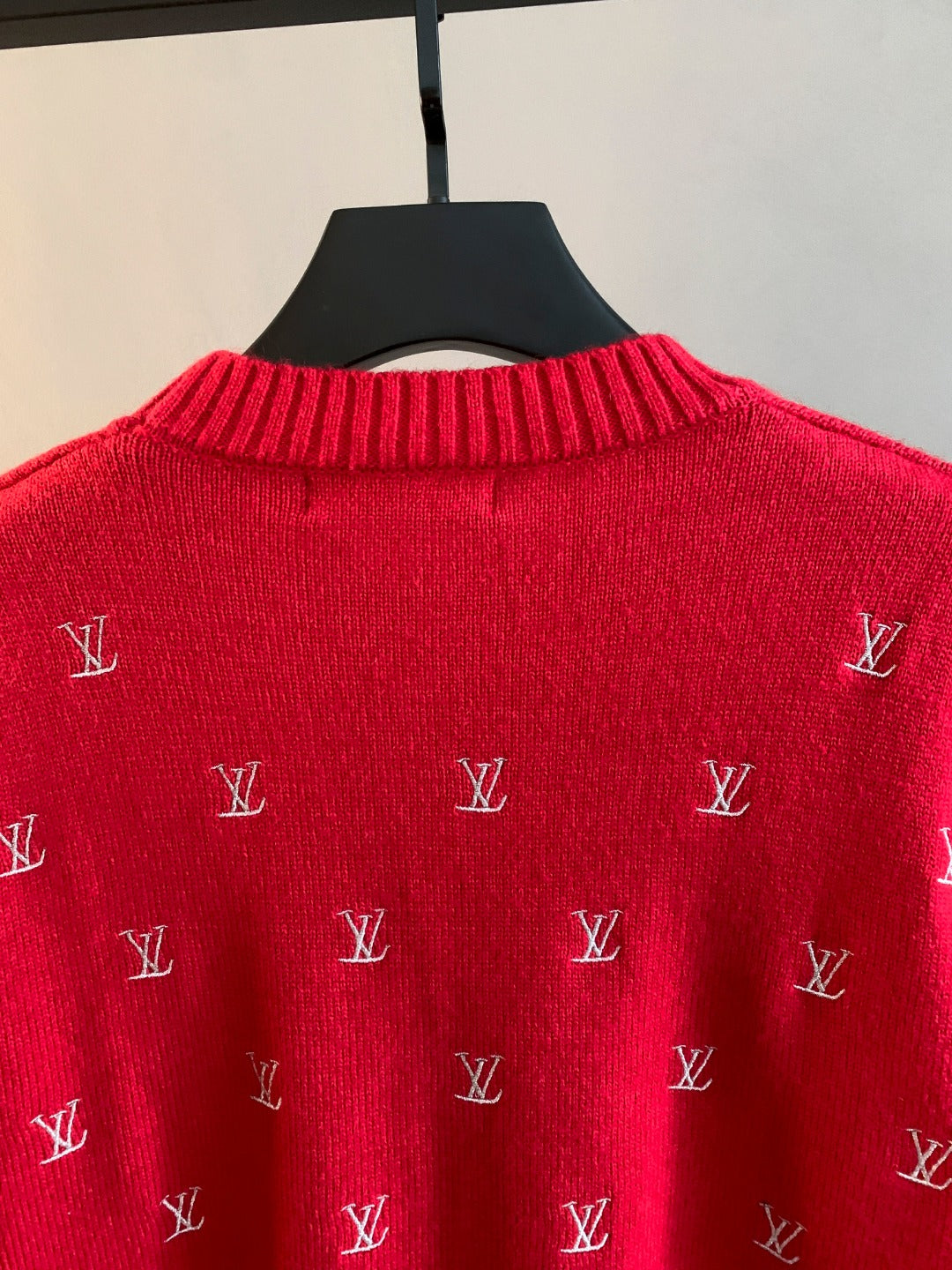 Classic Fashion Sweater-10072