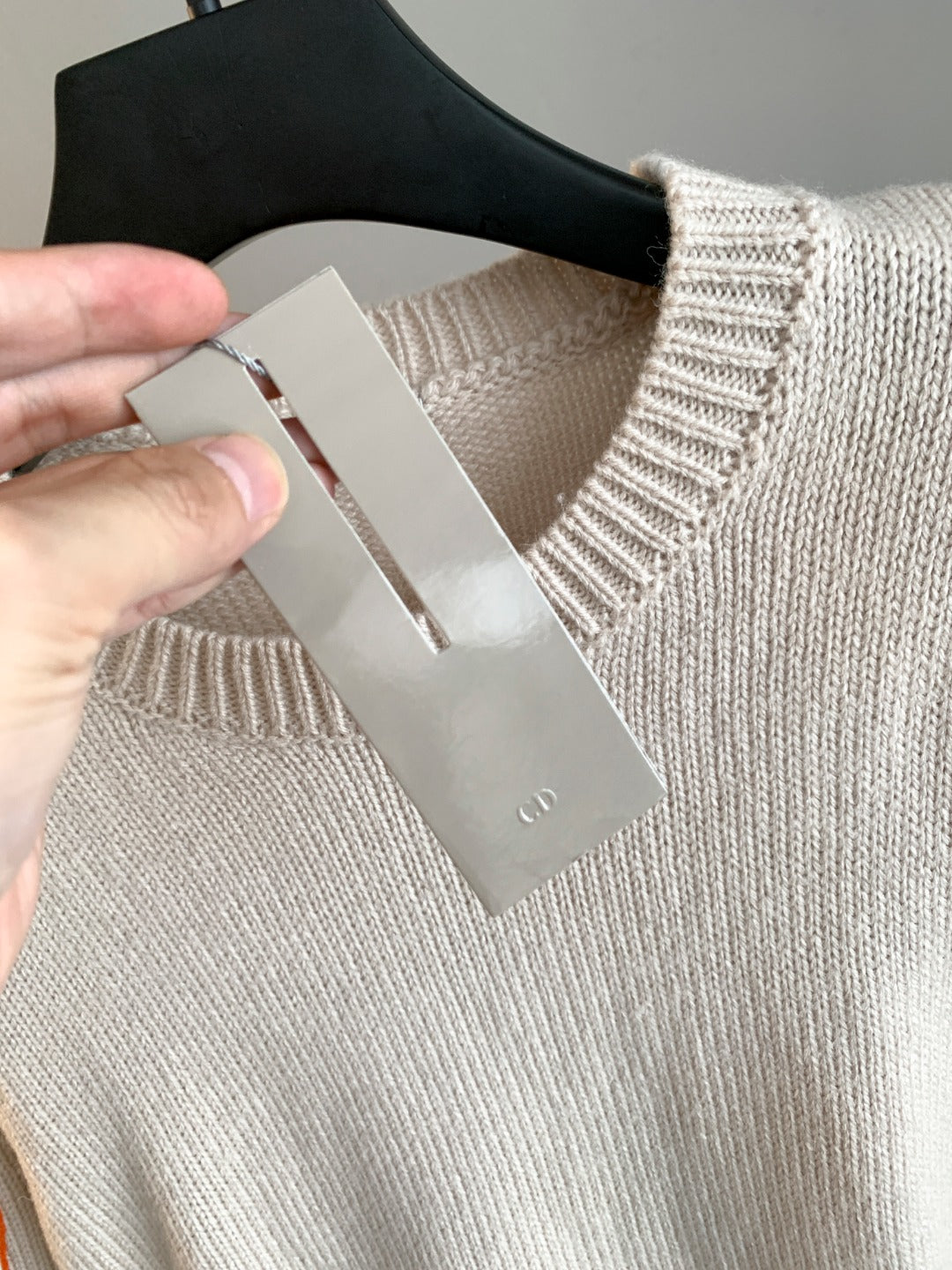Classic Fashion Sweater-10075