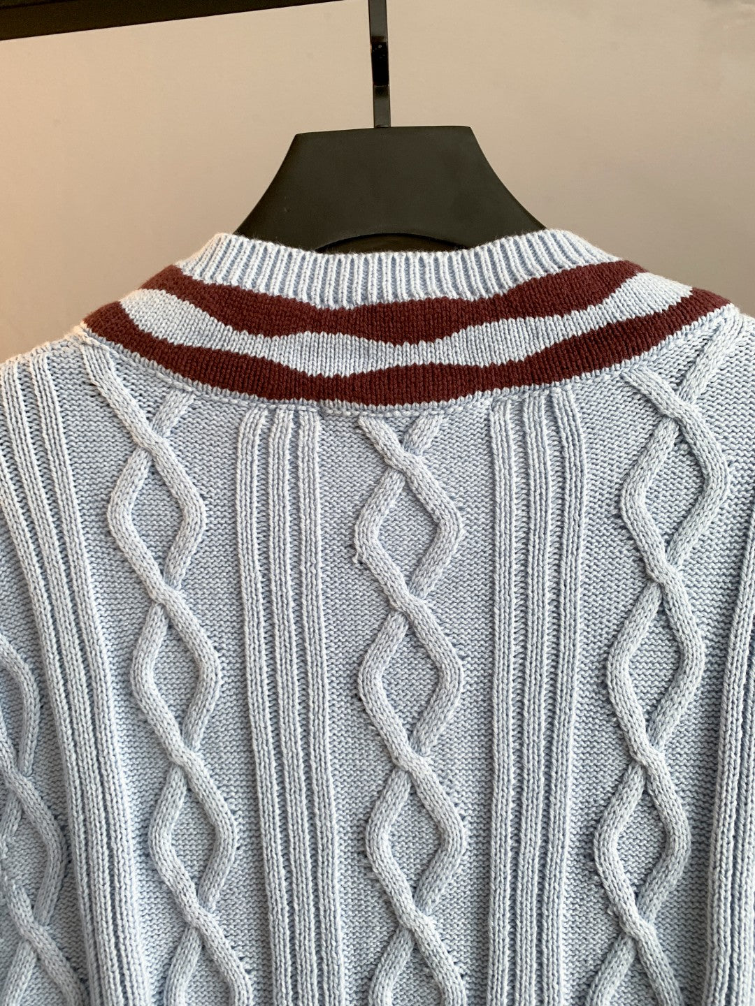Classic Fashion Sweater-10079