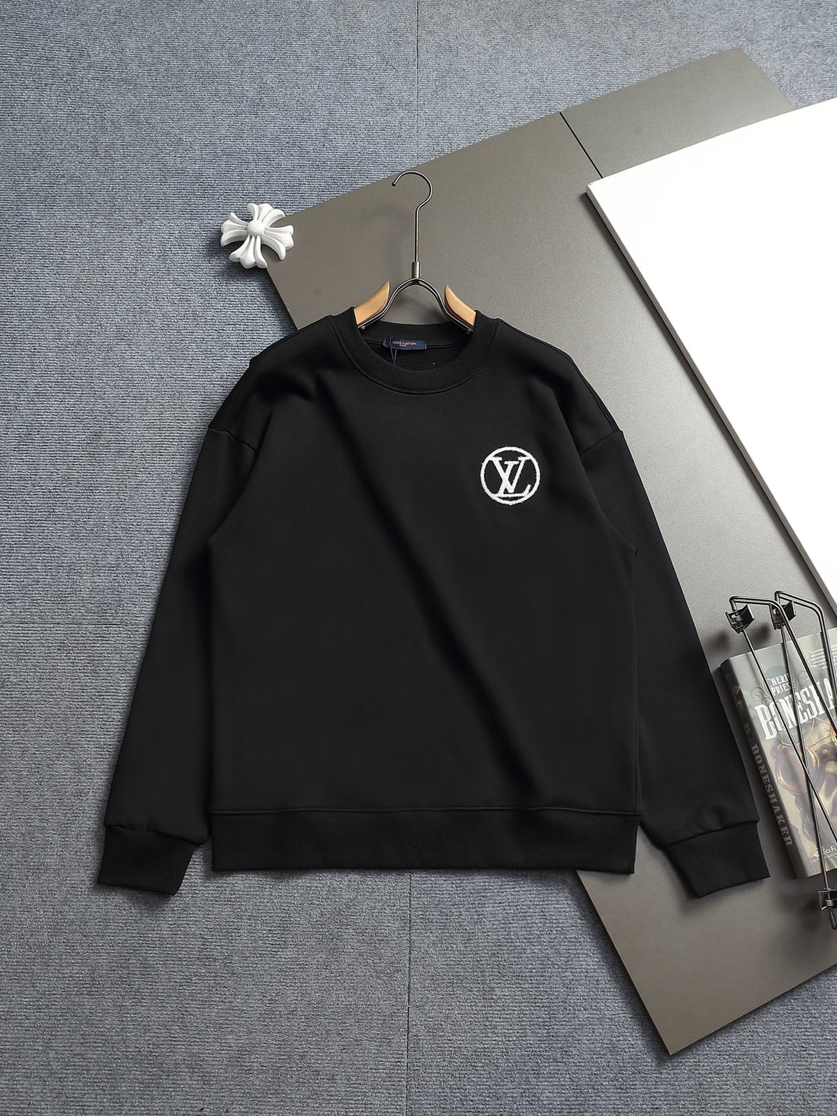 Classic Fit Hoodie-10001
