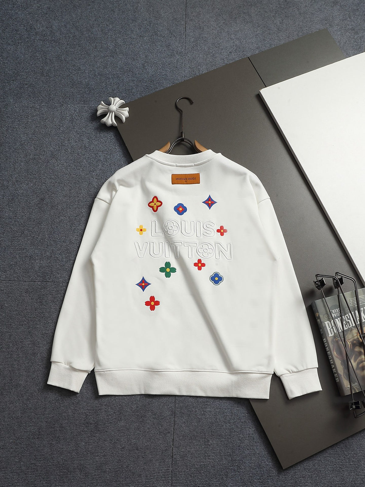 Classic Fit Hoodie-10002