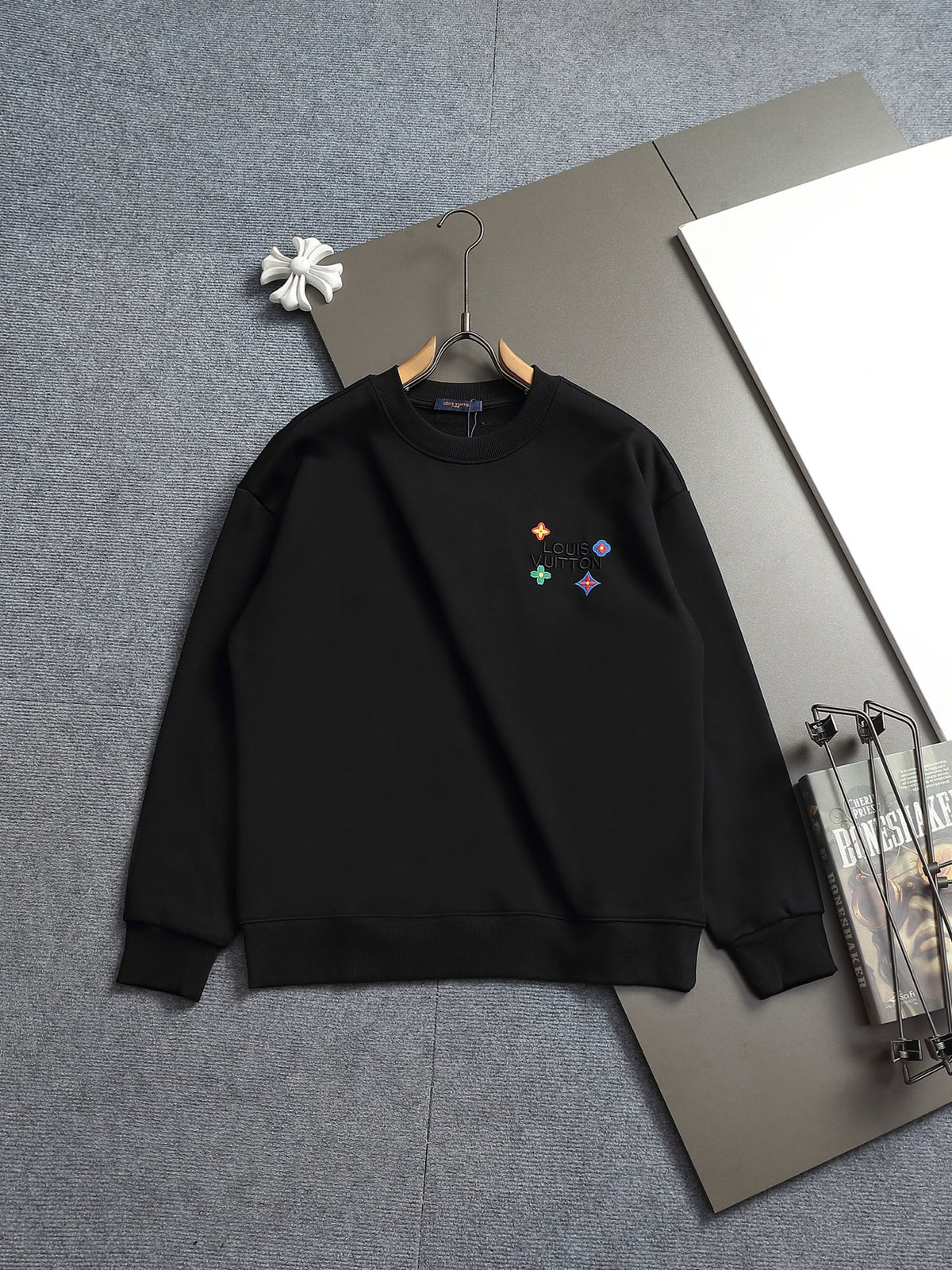 Classic Fit Hoodie-10002