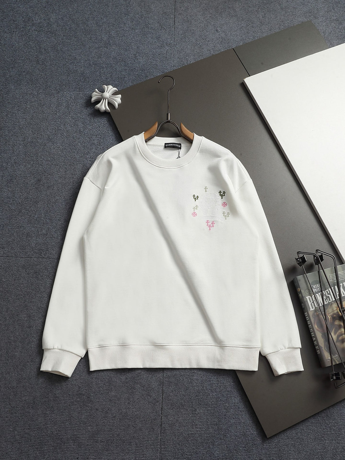 Classic Fit Hoodie-10003