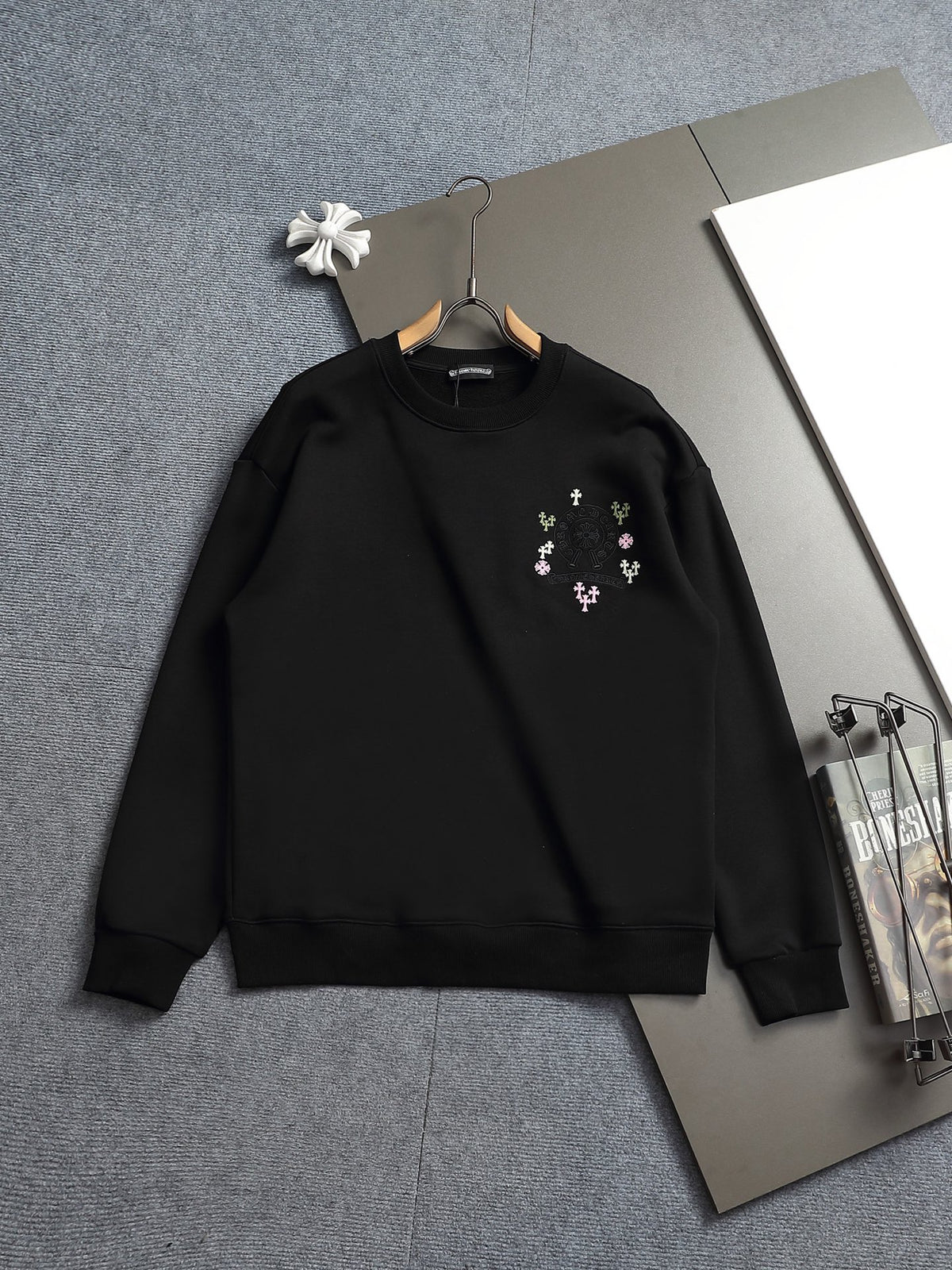 Classic Fit Hoodie-10003