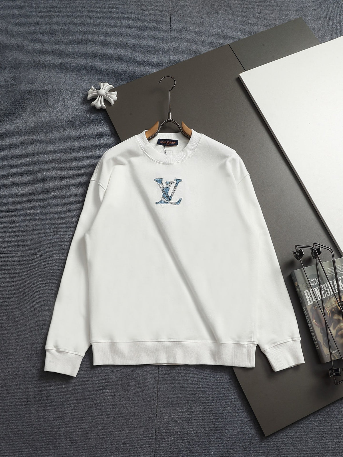 Classic Fit Hoodie-10009