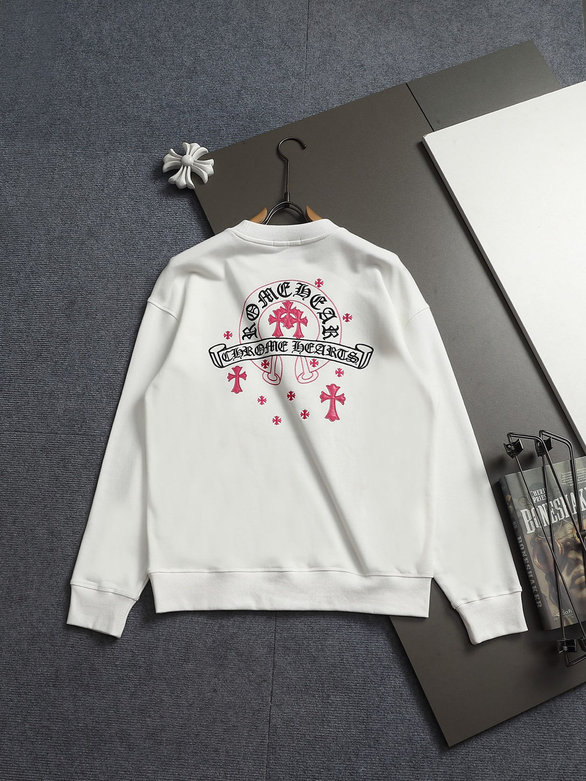 Classic Fit Hoodie-10010