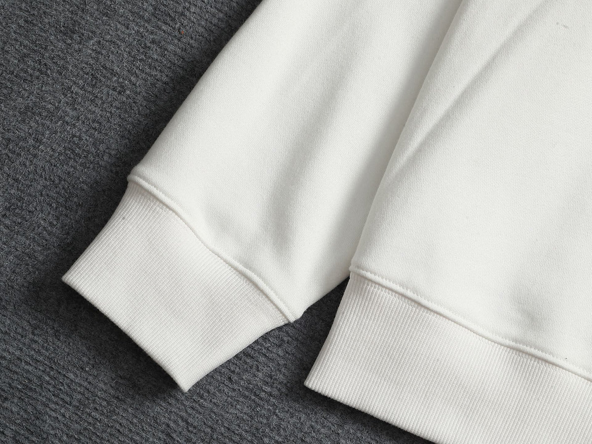 Classic Fit Hoodie-10011