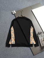 Classic Fit Hoodie-10013